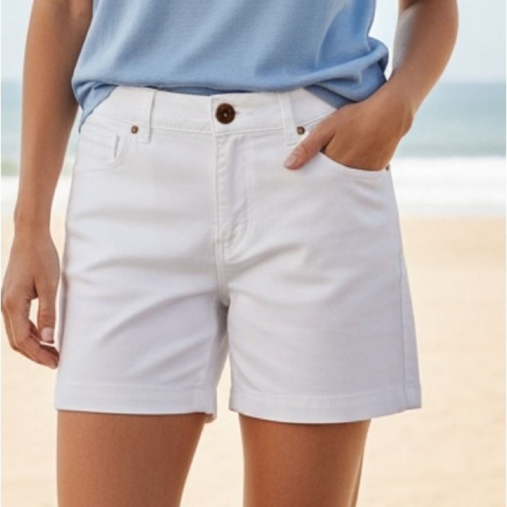Sanctuary Creamy White Chino Shorts